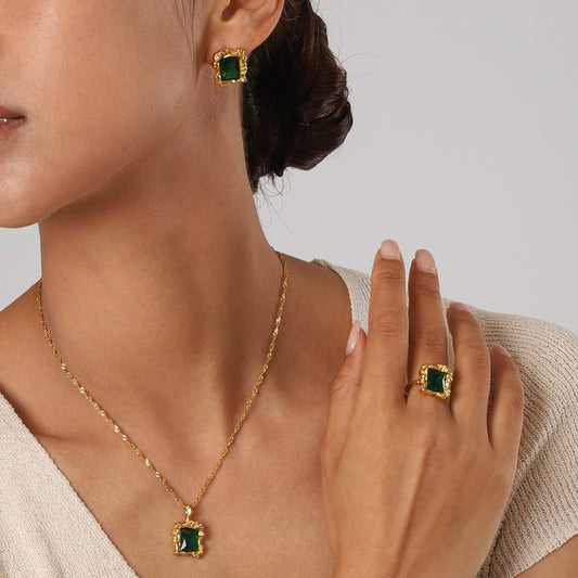 Retro Texture Green Open-end Zircon Ring Women