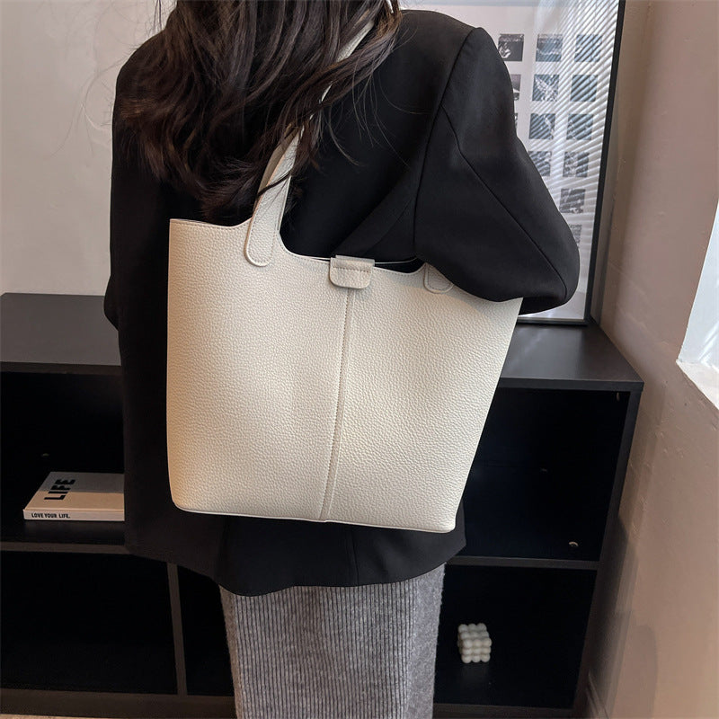 Women's New Fashion Versatile Handbag