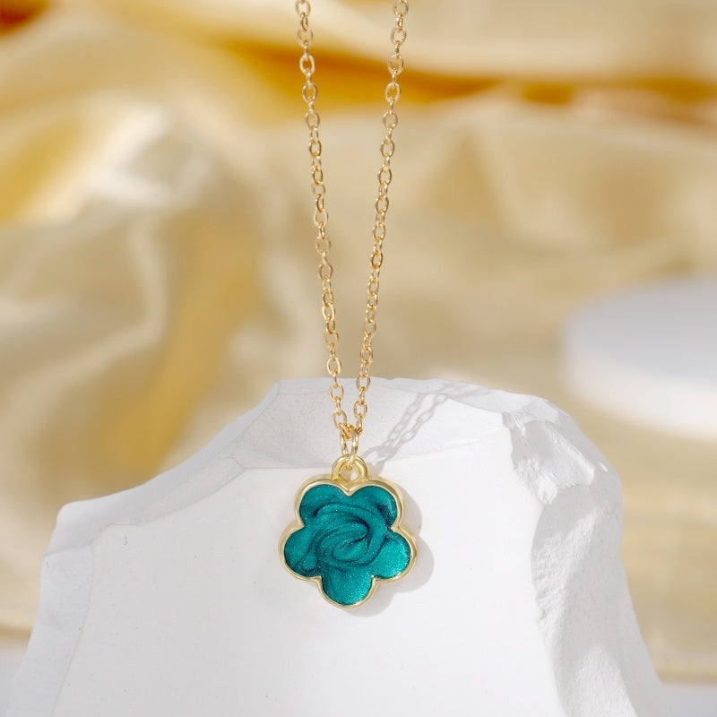 Lucky Five Petal Flower Single Necklace For Women, Simple And Versatile, Fashionable Collarbone Chain Necklace