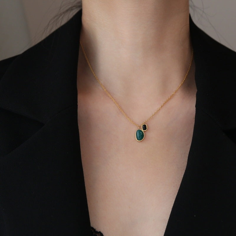 Special Interest Light Luxury Design Green Black Agate Double Pendant Necklace