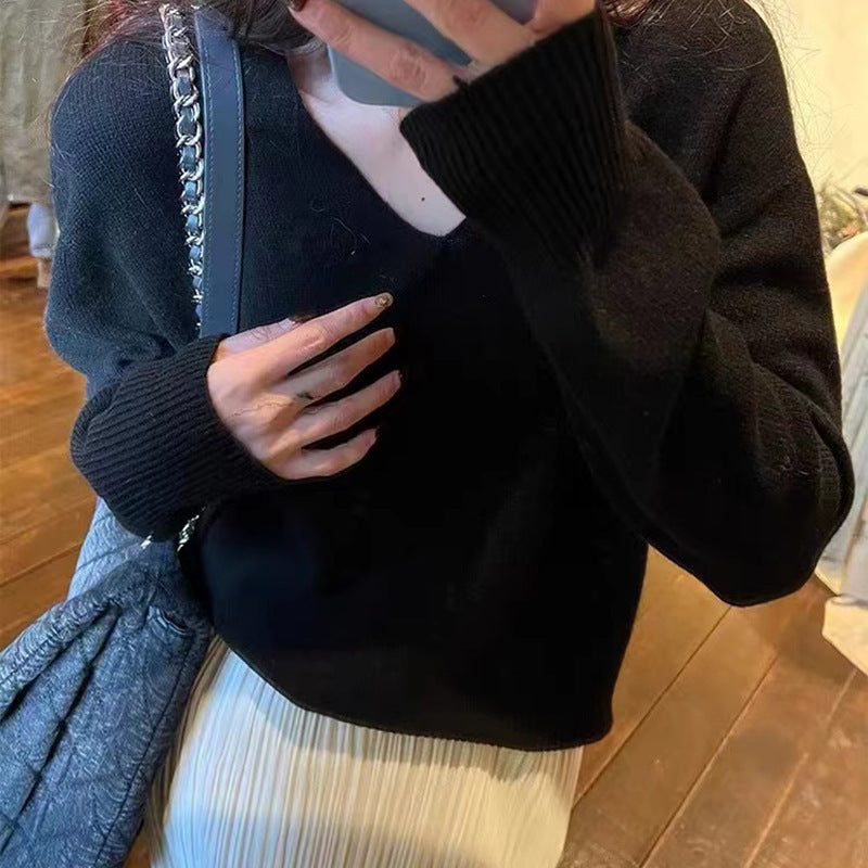 Simple Basic V-neck Casual Style Knitwear Soft Glutinous Small Short Bottoming Shirt Sweater